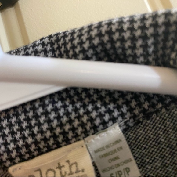 Cloth. Woman’s suit coat/ blazer - Picture 2 of 2